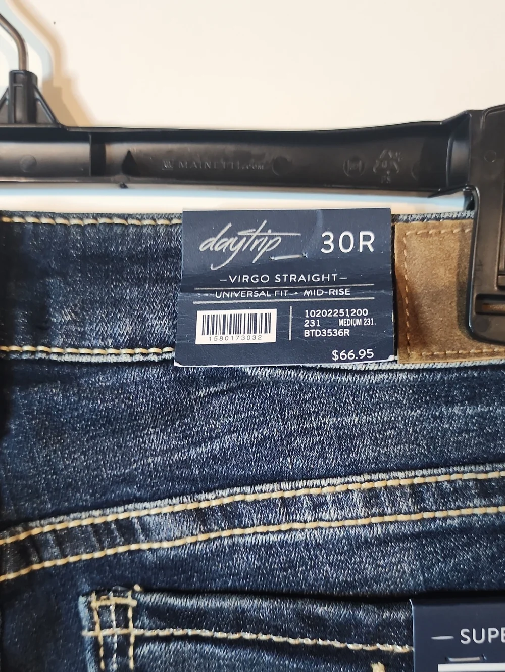 Daytrip Virgo Universal Fit Straight Jeans NWT Size 30 Regular